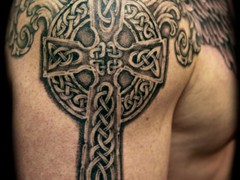 celtic-cross-shoulder